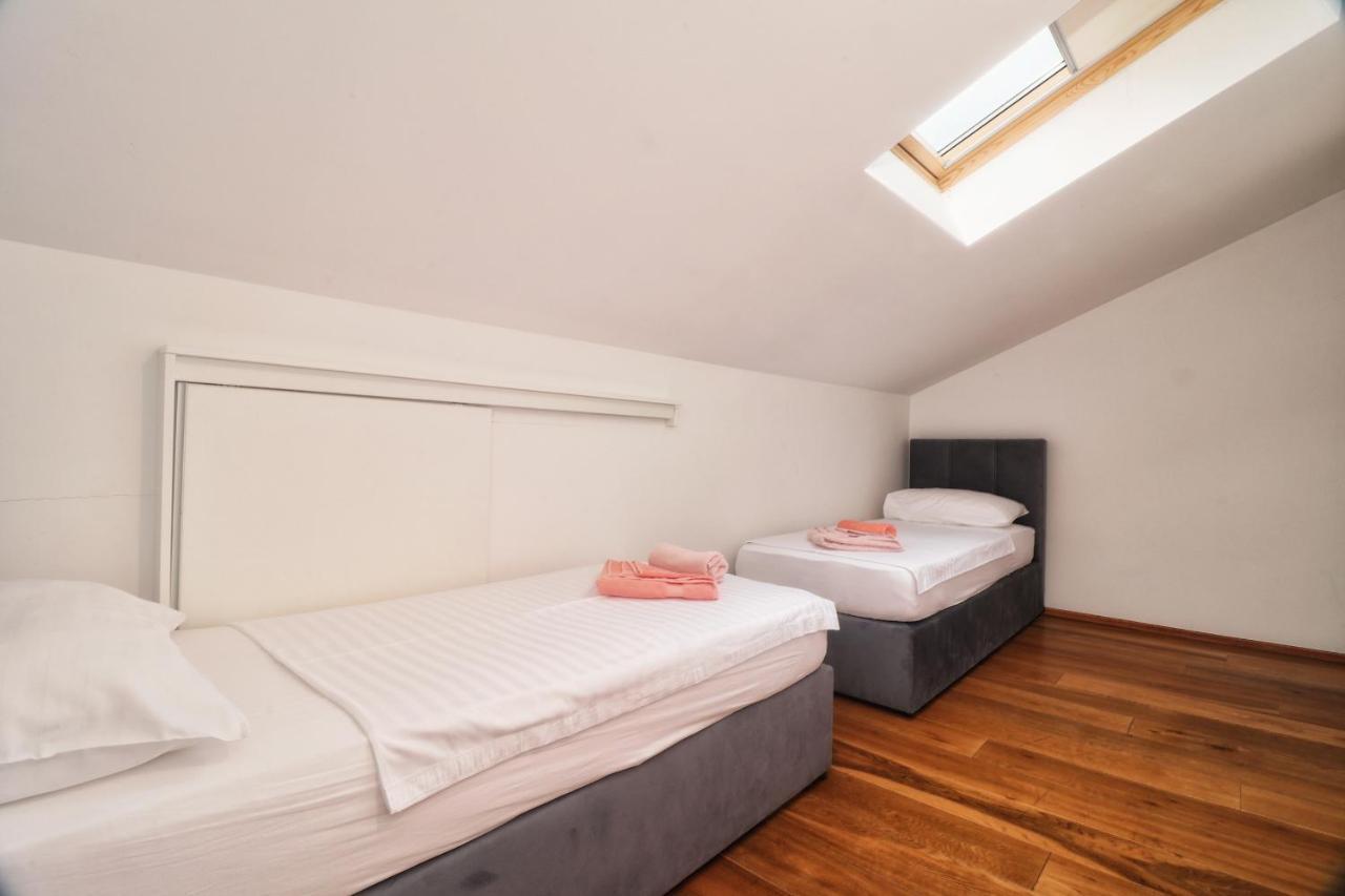 Kseni Accommodation Rovinj Extérieur photo