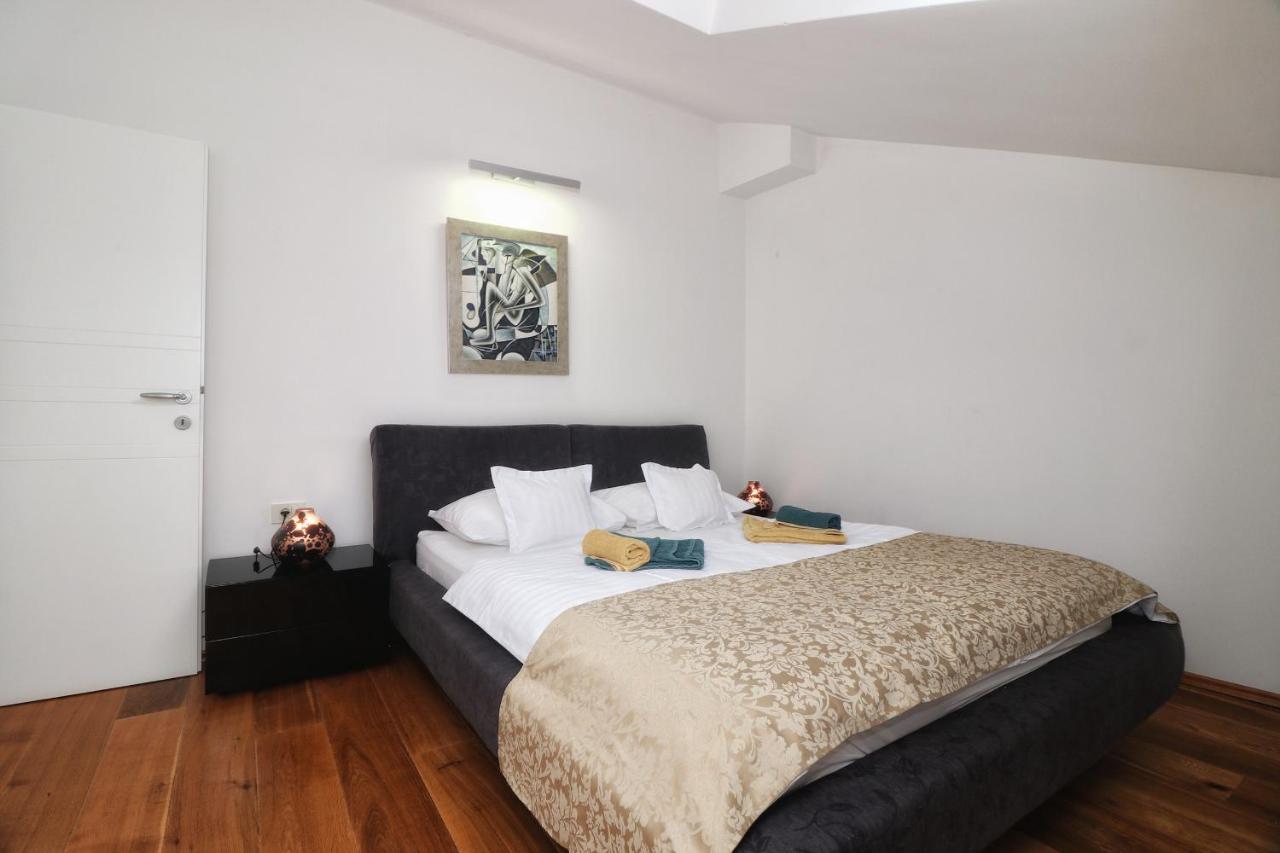 Kseni Accommodation Rovinj Extérieur photo